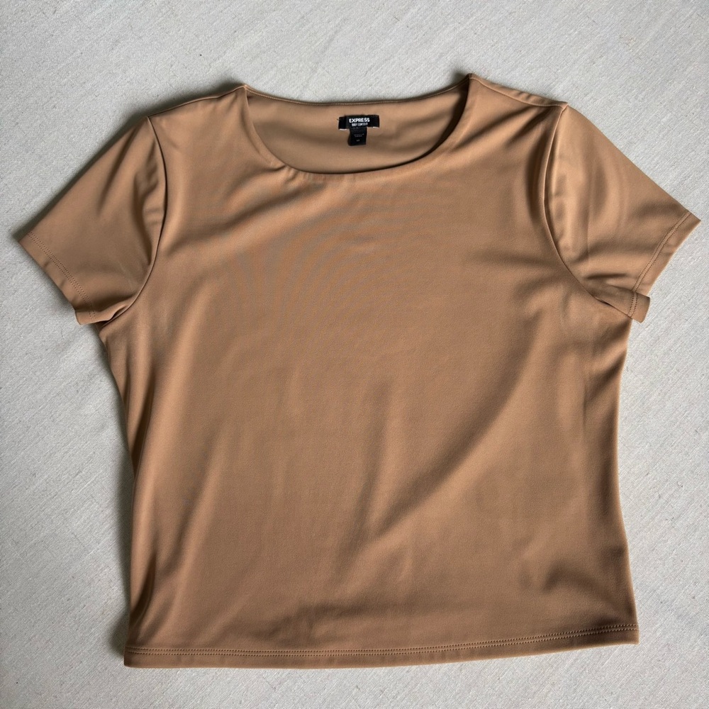 Express Body Contour Tan Fitted Short Sleeve Top Women’s M